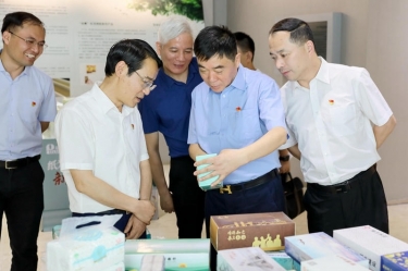 要聞 | 嘉興市委副書記、政法委書記帥燮瑯一行蒞臨景興紙業(yè)調(diào)研指導(dǎo)